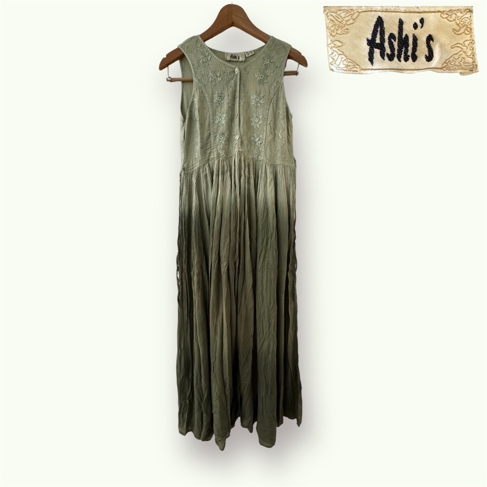 Ashi’s Sleeveless Olive-Green Batik Maxi Dress - Picture 3 of 8